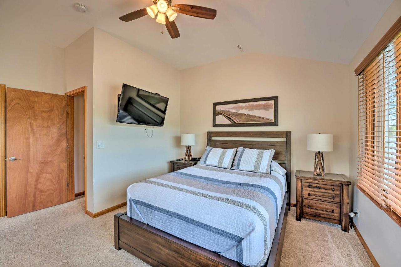 Lakefront Oasis With Boat Dock, Fire Pit, Grill Bristol Exterior foto